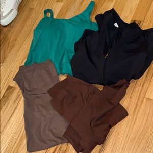 LOT OF 4!! AERIE NWOT Stylish Activewear Set in Teal, Black, and Brown